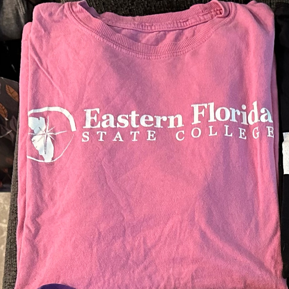 College tshirt